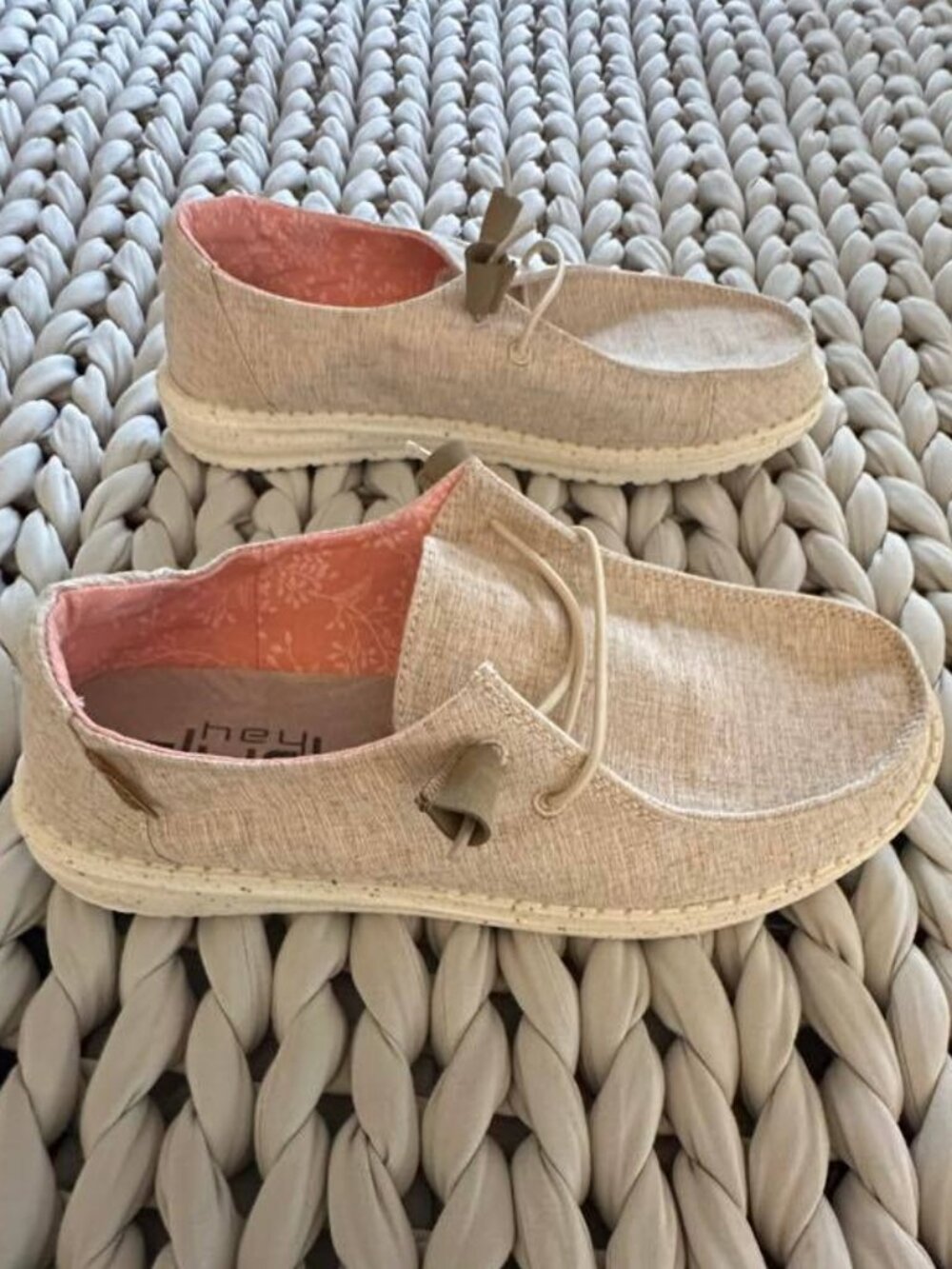 Hey Dude Wendy Chambray White Nut Slip On Shoes Womens Size 7